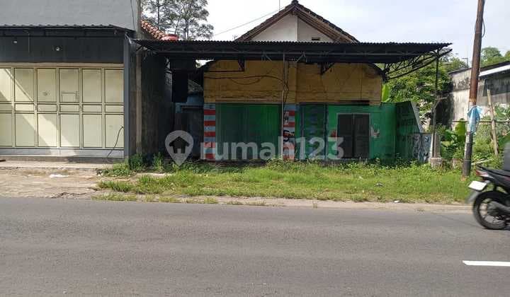 Dijual Rumah SHM di Kandangan Lokasi Pinggir Jalan