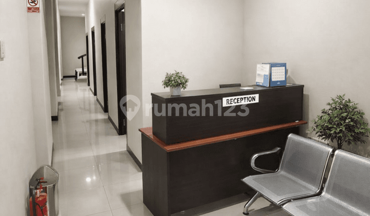 Office Space for 4-6 People, WiFi, Air Conditioning, Desks, Chairs, Meeting Room, Reception Area