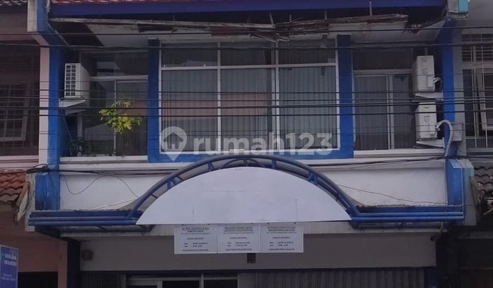 Jual Ruko Komplek Kurdi Eks Apotek Bangunan 2 Lantai