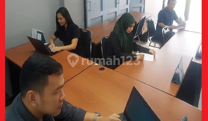 Ruang Kantor Bandung Strategis untuk 4-5 Orang Full Fasilitas Vv