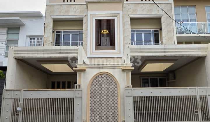 Jual Rumah Bagus 3 Lantai Lokasi Strategis di Sunter