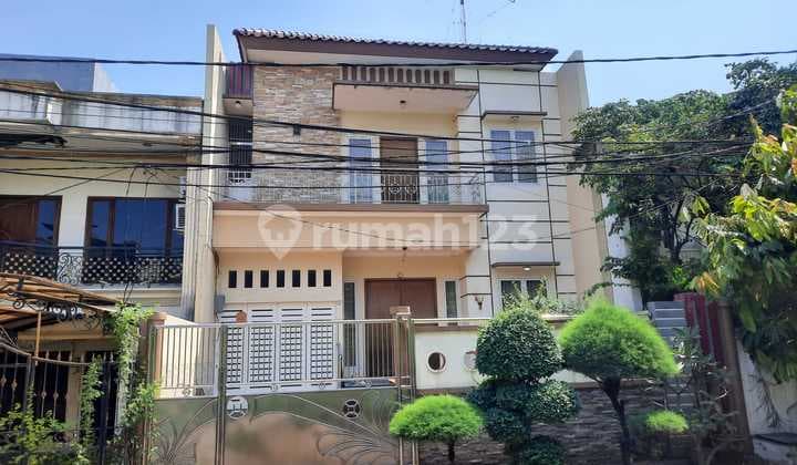 Rumah Mewah Bagus di Sunter