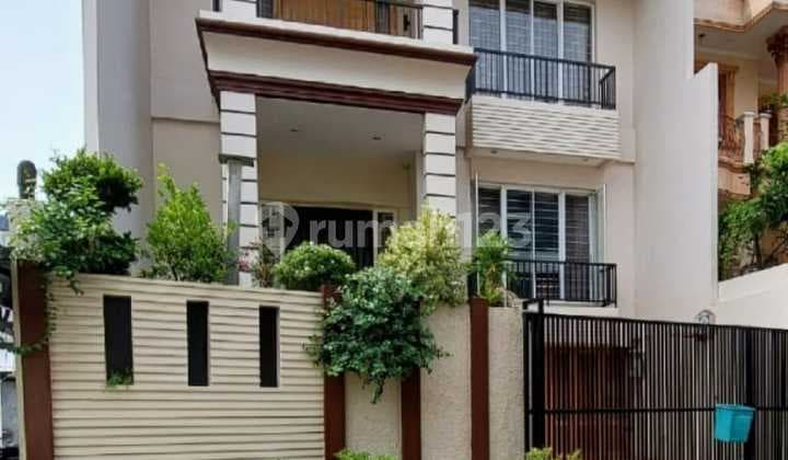 Rumah Bagus Lokasi Strategis di Sunter