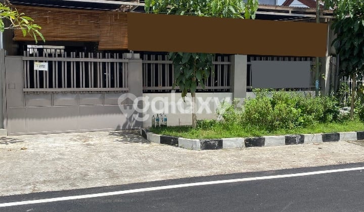 Nice 3-Bedroom House for Sale in Blimbing Malang Gmk01878