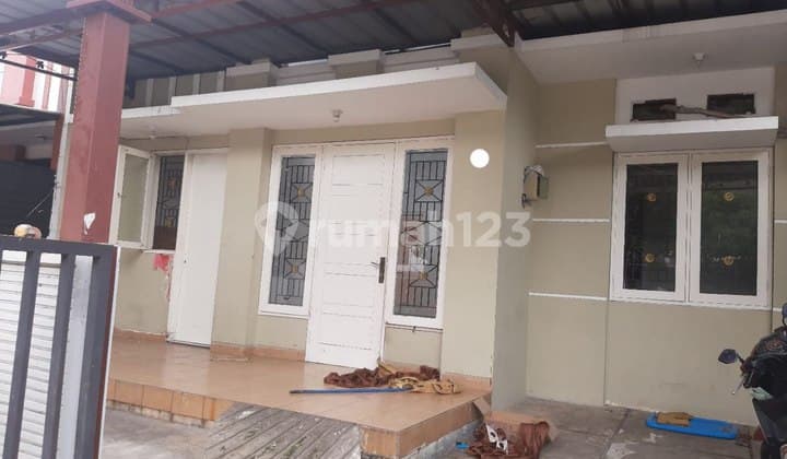 Disewakan Rumah di Kemang Pratama 5 Bekasi