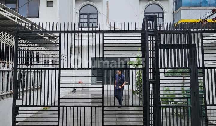 Gedung Disewakan di Petojo, Jakarta Pusat