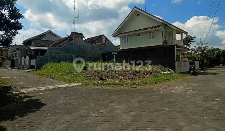 Tanah Pekarangan Strategis Dalam Perumahan di Pandowoharjo
