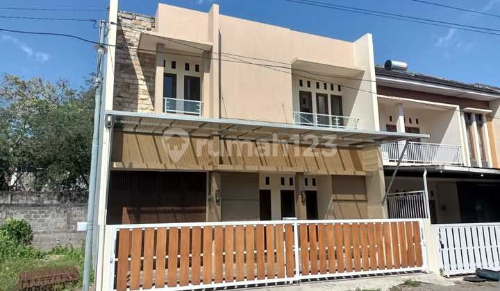 Rumah 2 Lantai Strategis di Plemburan Dekat Ugm