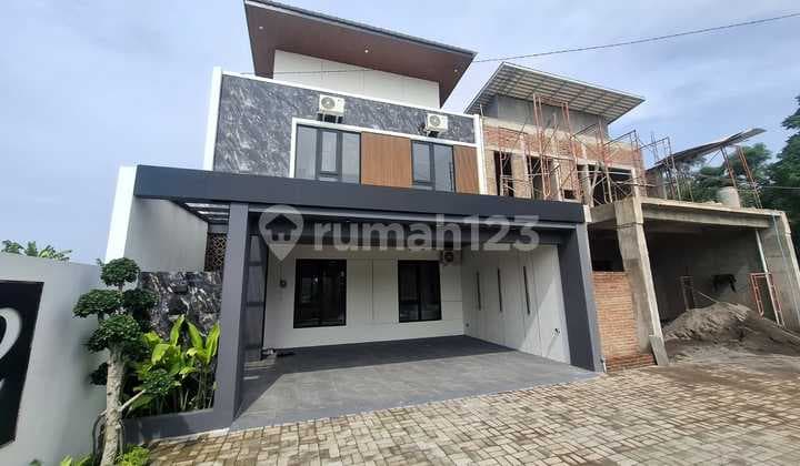 Rumah Strategis 2 Lantai Siap Huni Area Maguwoharjo