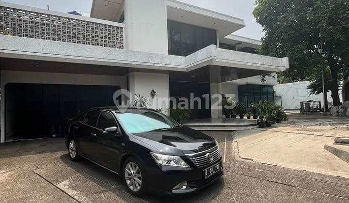 Rumah Siap Huni Ada Kolam Renang dan Taman Dalam.komplek di Permata Hijau Jakarta Selatan Rumah di Perumahan Permata Hijau, Jl. Zamrud Viii Blok E No.80, Grogol Utara, Kebayoran Lama, Kota Jakarta Selatan, Dki Jakarta, Indonesia, 12210, Permata Hijau