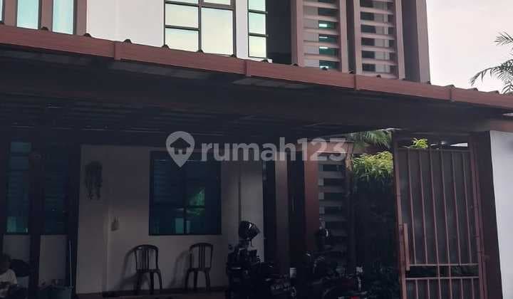 Runah 3 Lantai di Cipete.dekat MRT Haji Nawi Rumah di Cipete