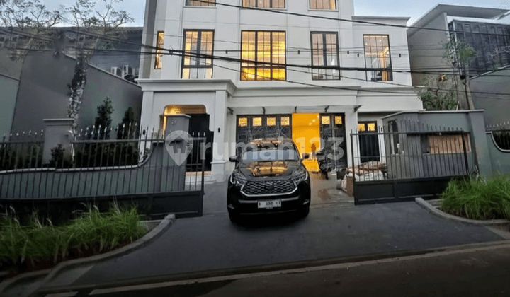 Rumah Brand New 4 Lantai di Kebayoran Baru Dekat Scbd Senopati Rumah di Senopati