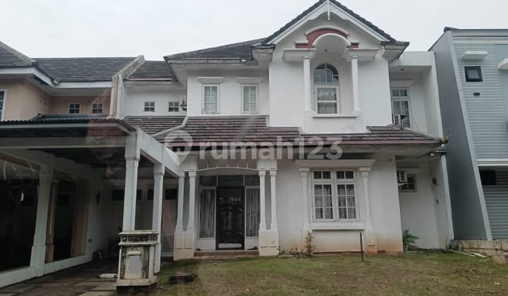 Cozy Residence Near Toll Access and Schools in Kota Wisata