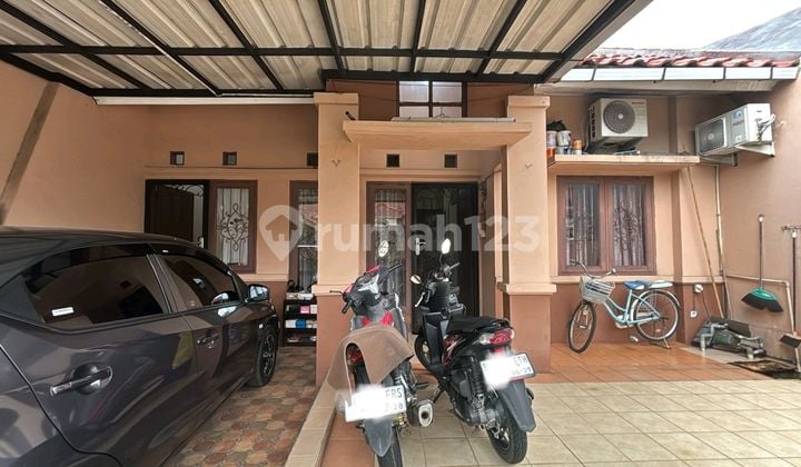 Nice House in Harapan Indah Cluster