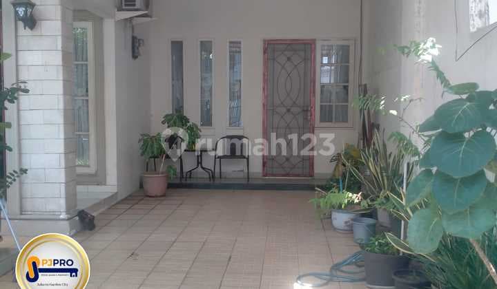 Rumah Bagus 2 LT. SHM di Harapan Indah Bekasi