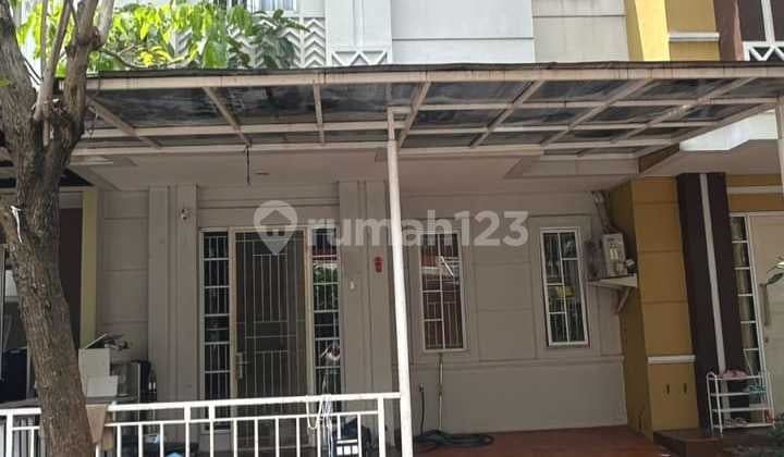 For Sale: House in Malibu Village Gading Serpong, Semi-Furnished.