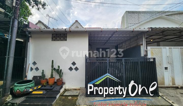 Jual Rumah 1,5 Lantai Semifurnish di Kencana Loka BSD