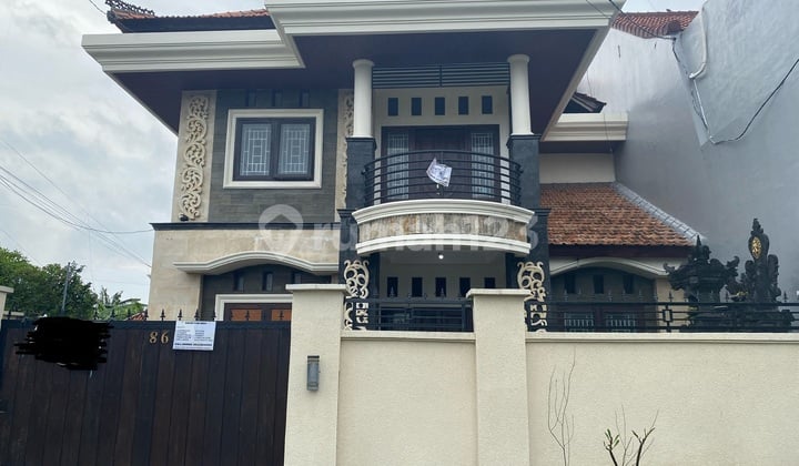 Rumah Disewa di Renon Lokasi Strategis