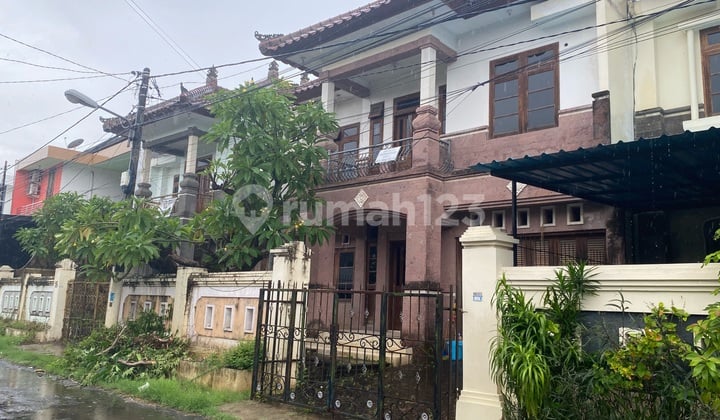 Fully Furnished Rental House Jl Pemuda Renon 4Br