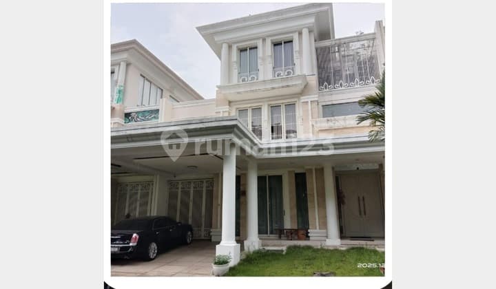Rumah Minimalis & Strategis di Pakuwon Indah Grand Embassy, Sby