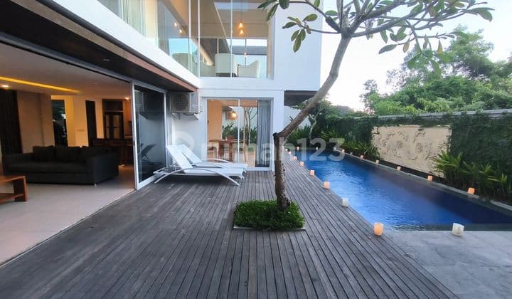 Villa dengan View Laut dan Bukit di Jimbaran