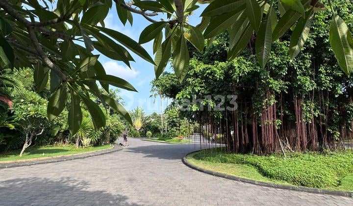 Di Jual Rumah Semi Villa Kuta Selatan