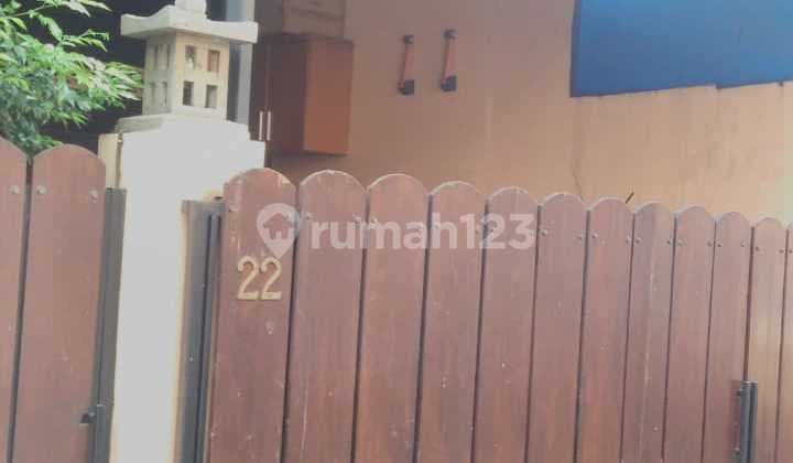 House Needs Minor Renovation, SHM at No. 5, Jl. Kemandoran Pluis No. 11, Grogol Utara, Kebayoran Lama, South Jakarta City, DKI Jakarta, Indonesia, 12210, Kemandoran.