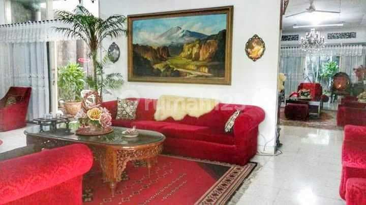 Rumah Butuh Minim Renovasi SHM di Jl. Simprug Garden Blok F No.8-9, Grogol Selatan, Kebayoran Lama, Kota Jakarta Selatan, Dki Jakarta, Indonesia, 12220, Simprug Garden