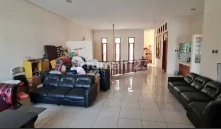 Jual Rumah Besar di Tki 3 Baru Renovasi Full Furnished