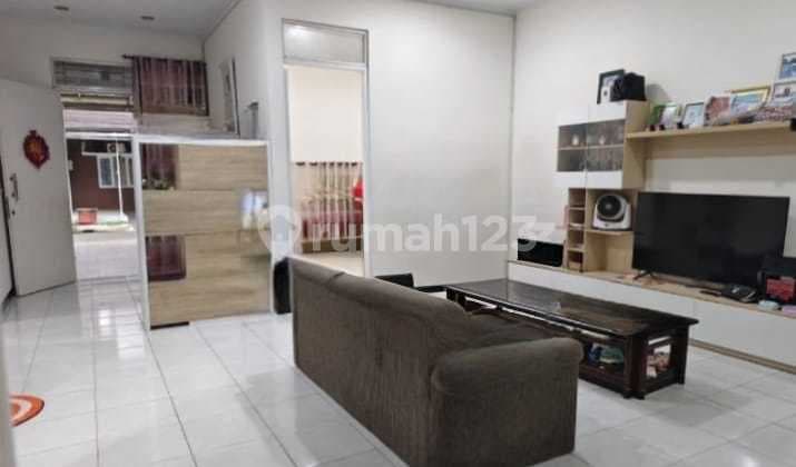 Dijual Rumah Siap Huni di Tki V Lebar 17 Meter