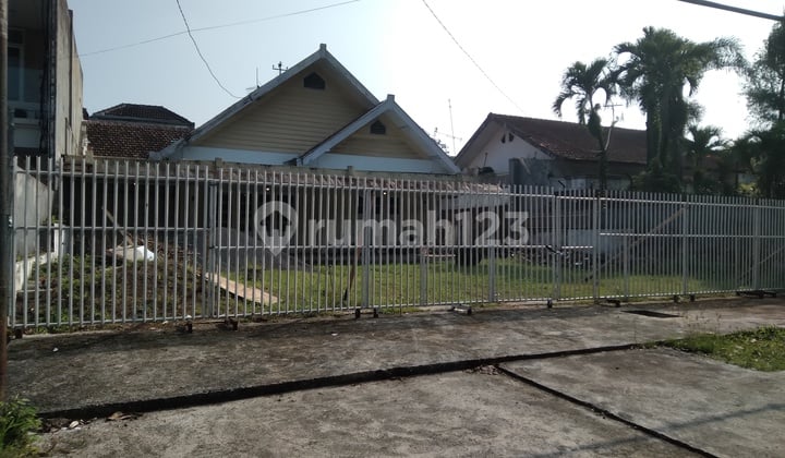Rumah 1Lt 3Kamar 1Km Kawasan Heritage Dekat Kampus Rs Klojen