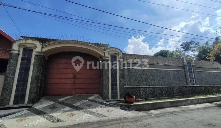 Rumah 1Lt 1Kamar 1Km Unfurnish Halaman Luas Area Dieng Malang