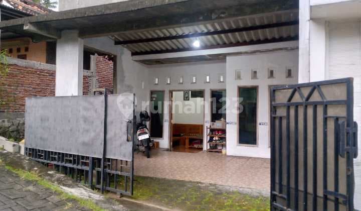 Rumah Dewi Sartika Sampangan Kota Semarang By Prabowo Siswanto Property