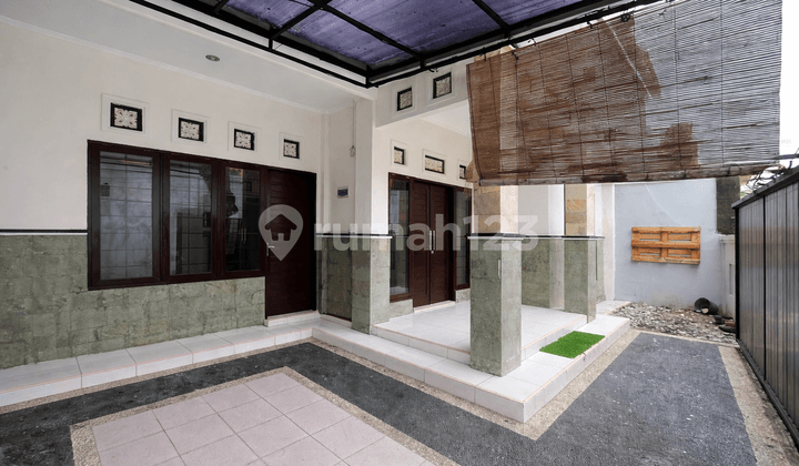 Rumah 2 Lantai Semer Kerobokan - Luas, Siap Huni, Akses Utama, Ideal untuk Tinggal atau Operasional