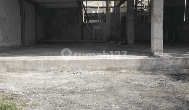 Ruko Strategis di Jl. Diponegoro - 6 Meter Fasad, Siap Usaha Mei/Juni!