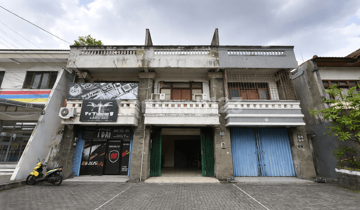 2 Dunia Dalam 1 Properti! Ruko Aktif + Rumah 3 Lantai Terkoneksi di Jalur Denpasar-Pemecutan Kaja