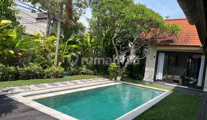 Villa Luas di Tibubeneng - Privasi Maksimal, Harga Masuk Akal, Siap Huni Hari Ini
