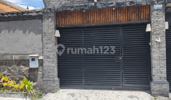 Private Pool Haven di Kerobokan Kelod - Villa Stylish Full Furnished, Siap Huni & Siap Healing!