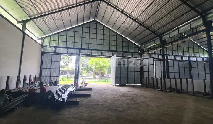 Premium Warehouse 1,296 M² Ready for Heavy Duty | Golden Route Bypass Ib Mantra - Keramas, Gianyar