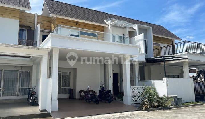 Rumah Cluster Mewah Halton Place, Menteng Indah, Medan Denai