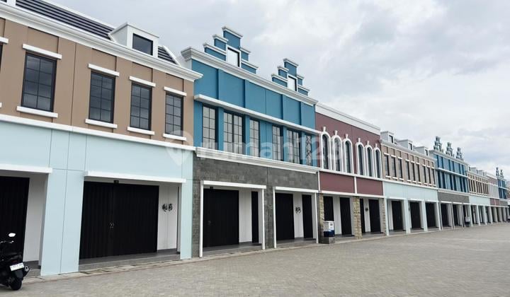 Ruko Rotterdam 2 Lantai Ada Kamar di Lantai 2, Harga 1M An!