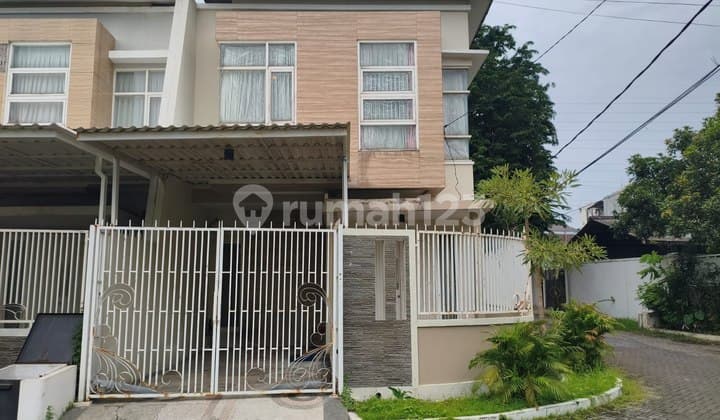 Dijual Rumah Manyar Indah