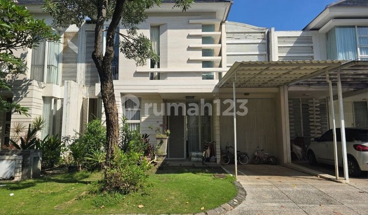 Rumah Malibu Beach Pakuwon City