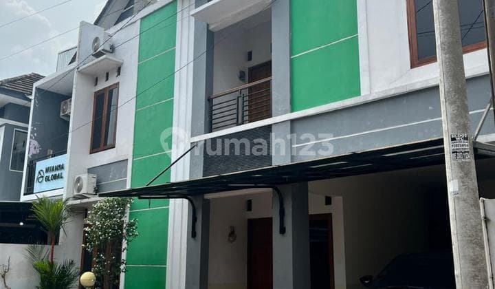 Rumah di Condong Catur, Sleman, Dekat dengan Kampus Upn, Ugm, dan Tempat2 Makan
