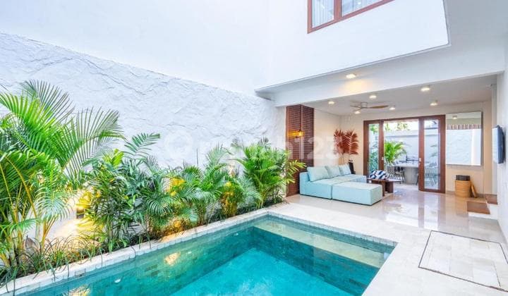 Villa 3 Bedrooms for Sale with Freehold Title, Uluwatu Area