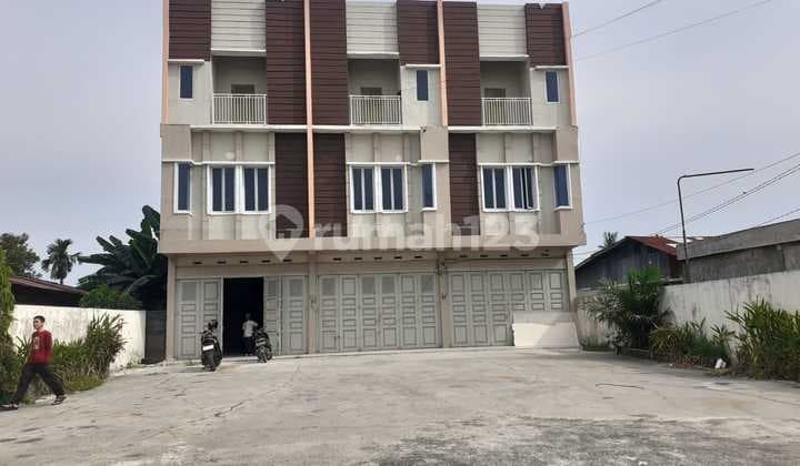 Ruko Gandeng 3 Pintu Strategis di Hr Soebrantas