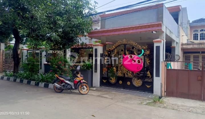 Rumah di Perumahan Pulogebang Permai, Jakarta Timur