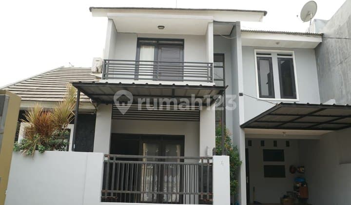 Rumah Minimalis 2 Lantai di Cluster Jatiwaringin Pondok Gede