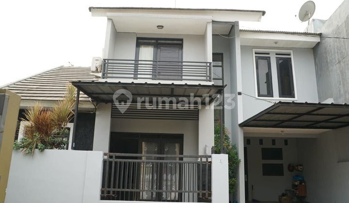 Rumah Minimalis 2 Lantai di Cluster Jatiwaringin Pondok Gede