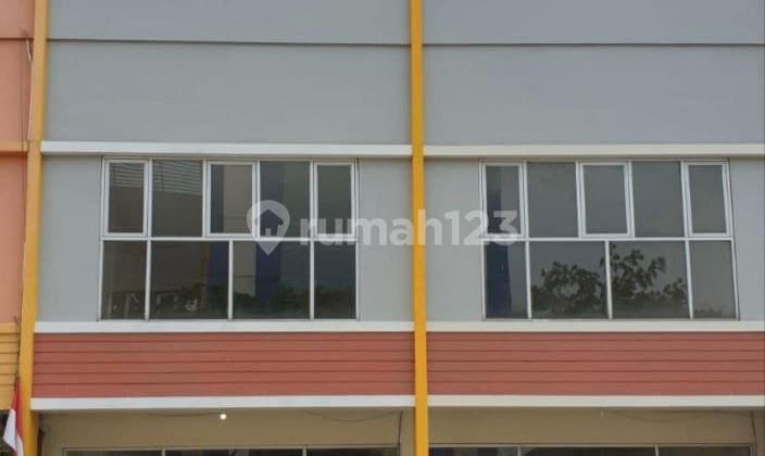 Ruko Gandeng 3 Lantai di Komplek Bekasi Town Square, Bekasi